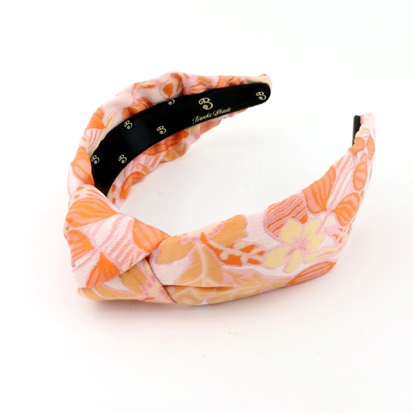 Brooke Shade Accessories - 555. The Luau Lei Brooke Shade Designer Tooknot
